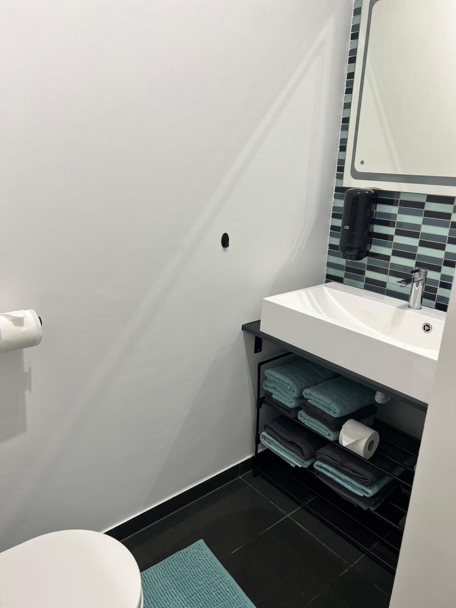 Schwarzwald City Loft فيلينغن سشفايننغ المظهر الخارجي الصورة